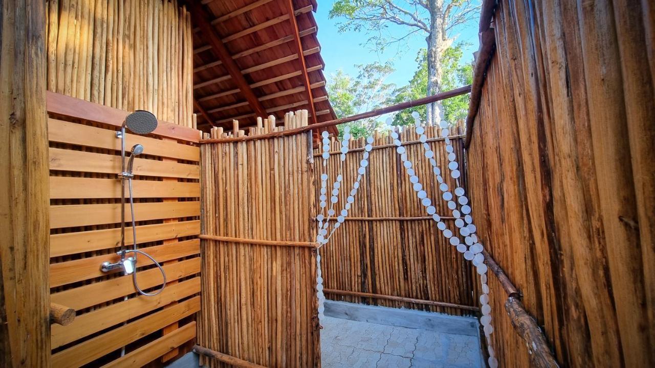 Lihaga Island & Beach Club Serai Екстер'єр фото